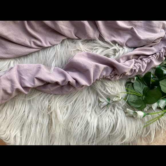 V Neck H&M Ruched full sleeves top - Picture 2 of 10